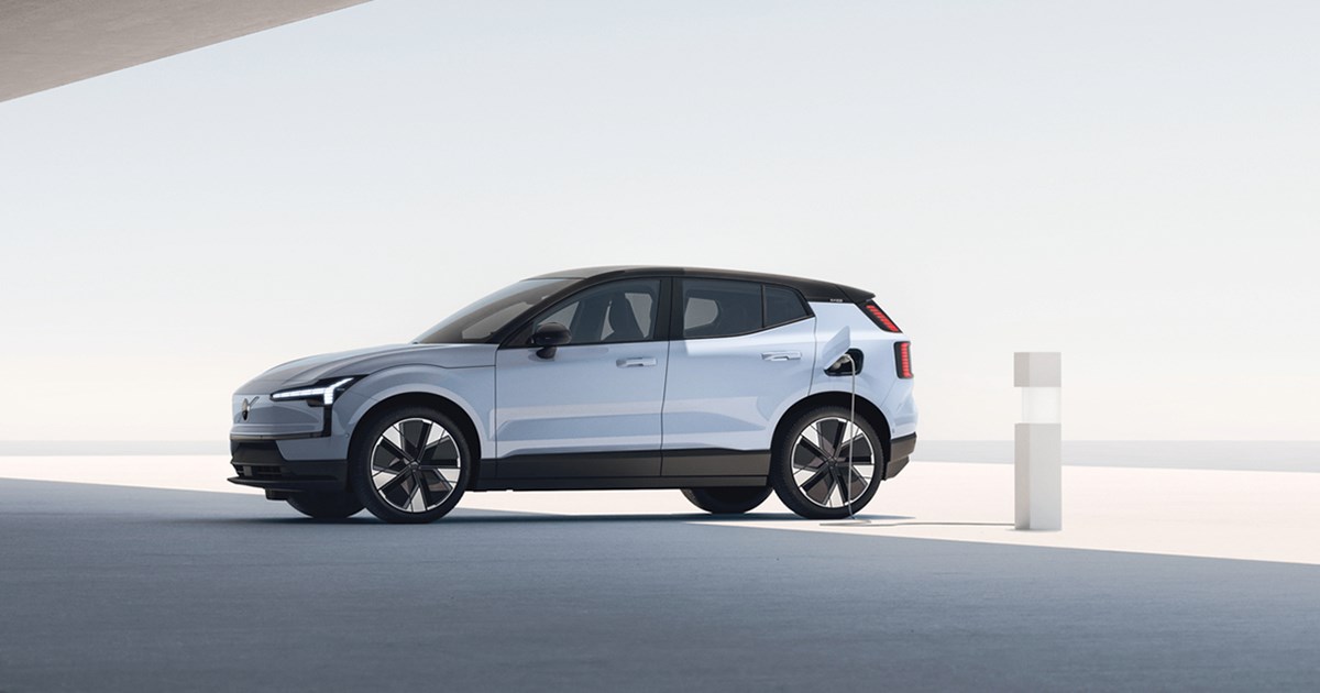 Volvos livscykelanalys av EX30 – mindre bil med mindre batteri ger lägre utsläpp